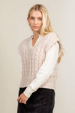 Solid cable knit cropped sweater vest