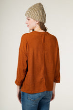V-neck 3/4 sleeve washed knit top