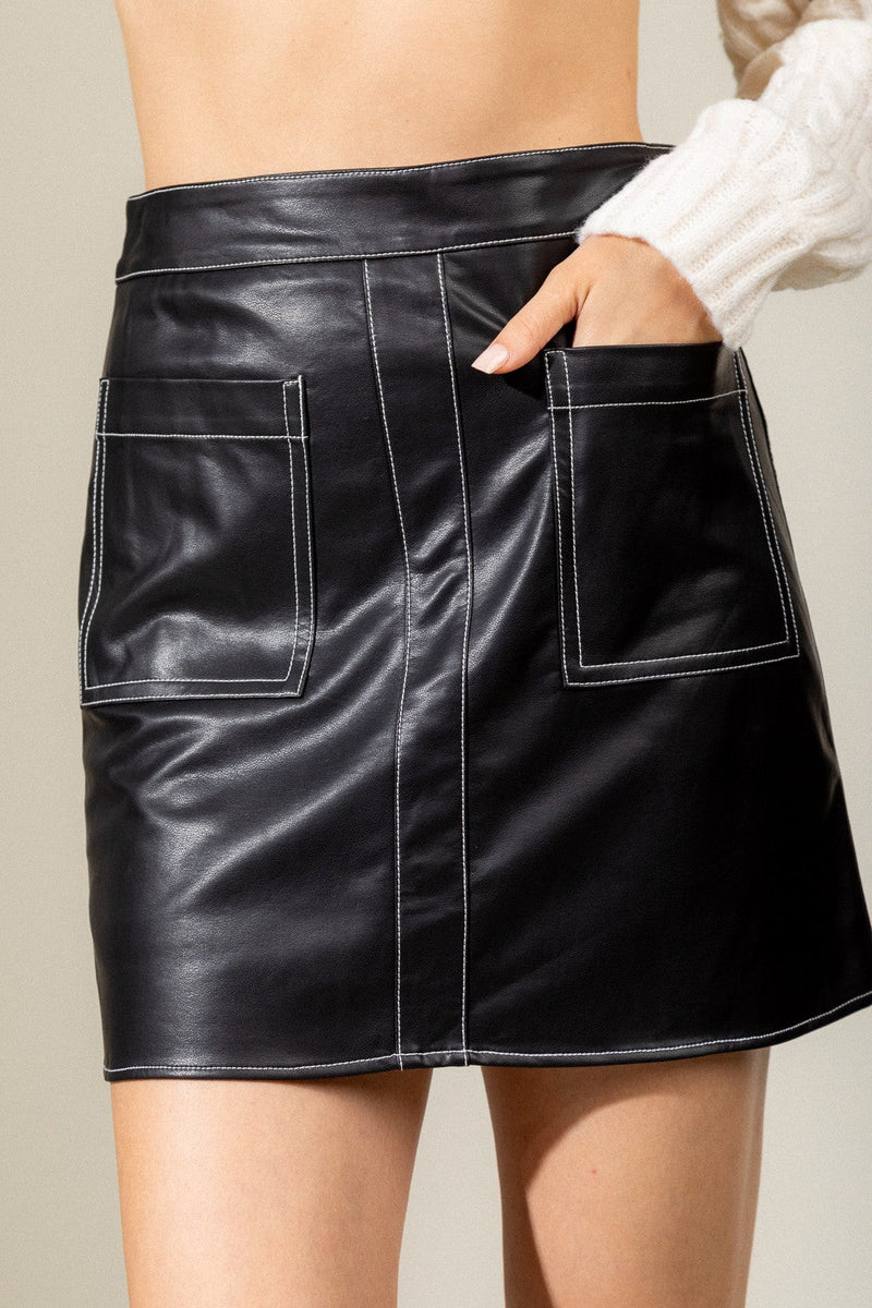 Contrast stitch leather mini skirt