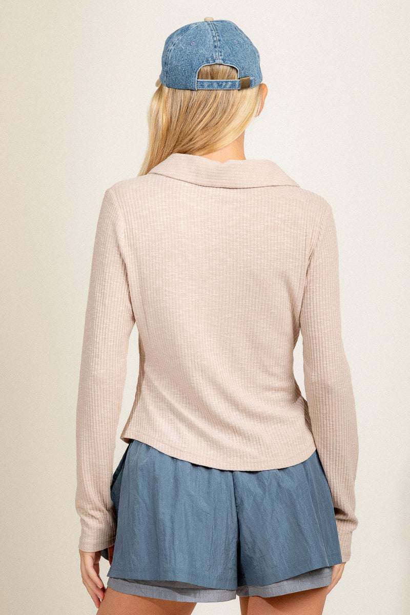 Collared ribbed V-neck knit top