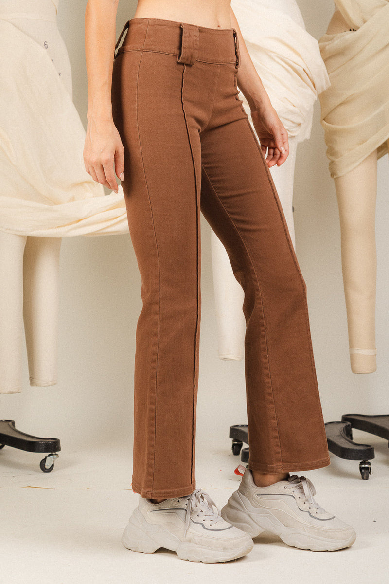 Low rise stretched flare Y2K pants